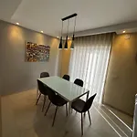 Stylish & Airy 2 Bedroom Apartment In Gzira