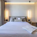 The Sixth - Luxury Penthouse