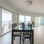Luxury Shared Apt W Sea View & Sunrise In Sliema