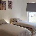Flat 2 Central Apartment In Swieqi