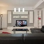 King Bed Balluta Bay En Suite&Private Balcony