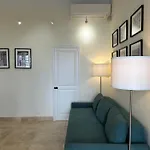 Prestigious Pied A Terre Wignacourt With Views