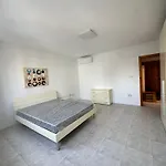 Budget Friendly Apartment In Central Swieqi - 10 Minutes Walk To Paceville & The Beach