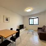 Budget Friendly Apartment In Central Swieqi - 10 Minutes Walk To Paceville & The Beach