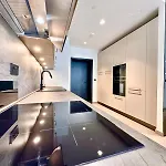 Deluxe Suite Mercury Tower