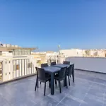 Lovely & Spacious 3Br Penthouse In Central Swieqi By 360 Estates