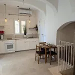 35, Valletta Boutique Escape