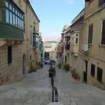 3 Cities Heart 2