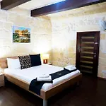 Mixel Gozitan Villa And Pool - Happy Rentals