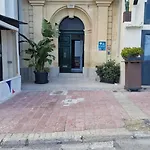 Sliema Central Seafront O'Clock B&B Malta