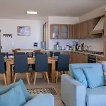 Elegant Apartments With Open Views