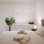 Luxury Brand New Holiday Apartments Top Location