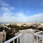 Elegant 2 Bedroom Penthouse St Julians Stj110