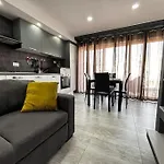 Elegant Penthouse In St Julians Stj28