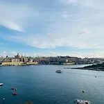 Sliema Seaview Apartment With Valletta Views - 49 Tigne Point Mansions