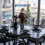 The Pinnacle 3 - 2Bed W Indoor Jacuzzi! By Homely