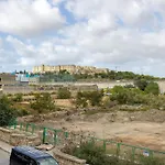 Modern Apartment With Sofabed & Balcony In Gzira By 360 Estates