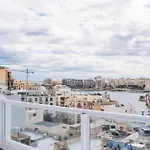 Private Penthouse With Terrace Spinola Bay - Cityapartmentstay