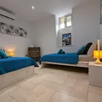 Iksl Apartment