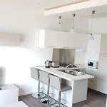 Modern,1 Bedroom Seafront Apt In St Paul'S Bay 3