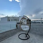 Balcony Hotel