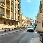 Elegant Apartment In Sliema, Malta