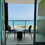 South32 Hotel