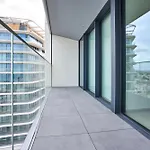 Mercury One Bedroom Haven With Fantastic Views