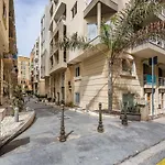 Central Sliema Modern 2 Bedroom Apartment Malta