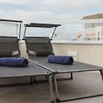 Mulberry Ph 2Bed Insane Views! By Homely