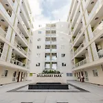 Mulberry Ph 2Bed Insane Views! By Homely