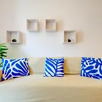 Amazing Location In St Julian'S, Paceville 2 Bedroom, With Balcony By Vaganza