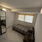 3 Bedroom Maisonette Next To Pacaville