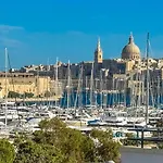 Spaciously Cosy 3Bd Accomodation In Ta Xbiex - Yacht Marina & Valletta Views