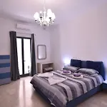 Xl Seafront Home In Sliema