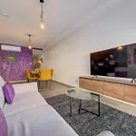 Kuya 3Br Maisonette By Jl