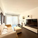Sliema 1Bdr Apartment With Pool Access And Off Seafront