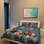 Sliema Shoreside Suite