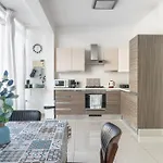 Spacious Penthouse W Side Sea View