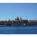 Stefanela Building - Happy Rentals