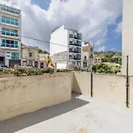 Lovely Seaview Apt At St Paul'S Bay