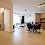 Spacious 2 Bedroom Apartment