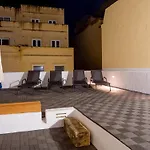 Sliema Seaside House 5Br, 3Ba With Rooftop Jacuzzi & Billiards
