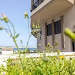 Seashore Flats Seconds To Sea By Homely Malta!