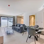 Deluxe Mercury Suites 439 With Pool