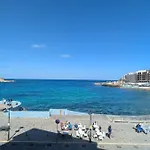 Seaside Apartment Marsalforn