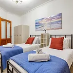 Charming 3Br Maisonette With Private Backyard & Ac By 360 Estates