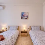 Charming 3Br Apt With City Views & Wifi In Swieqi By 360 Estates