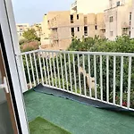 Luxury 3 Bedrooms Apartments 5 Min Away From Beach