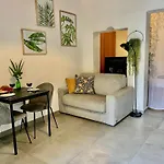 Cozy Flat. Swim Beach 2 Minutes Walk. The Old Valletta Mcri1-1